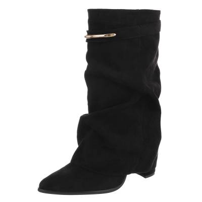 Cowboy & biker boots for women in black