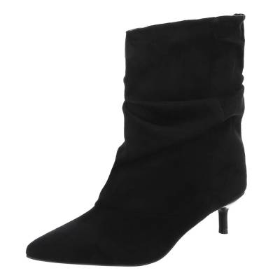 Classic boots for women in black
