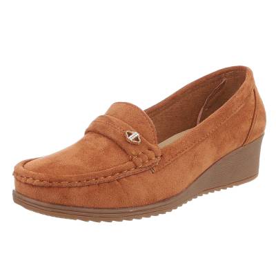 Loafers for women in camel