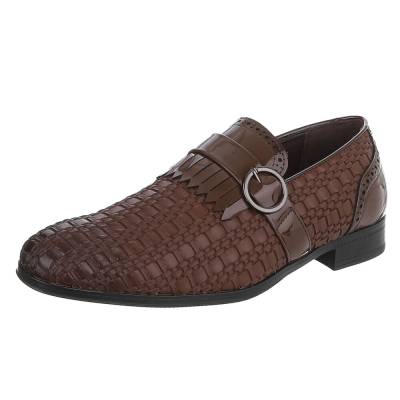 Loafers for men in brown