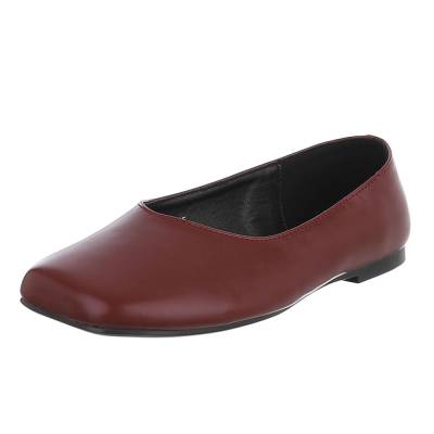 Loafers for women in wine-red