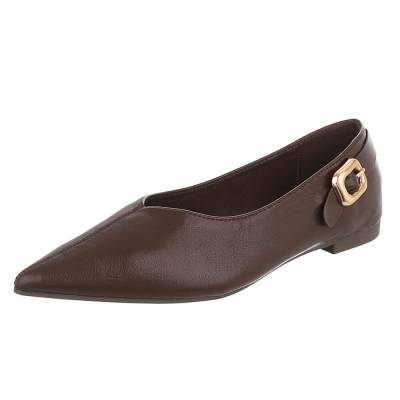Classic heels for women in brown