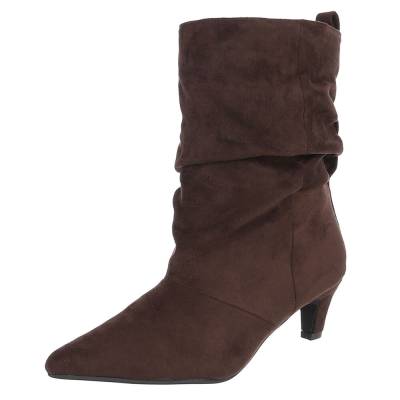 Classic boots for women in brown