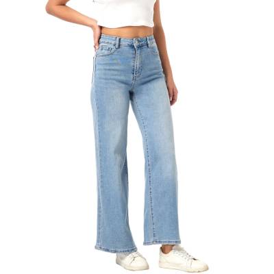 Relaxed fit jeans for women in light-blue