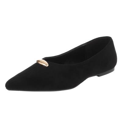 Classic heels for women in black