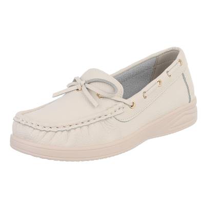 Loafers for women in creme