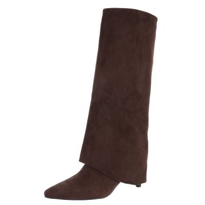 Classic boots for women in brown