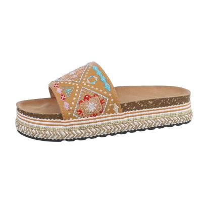 Platform sandals for women in light-brown