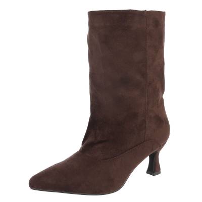 Classic boots for women in brown