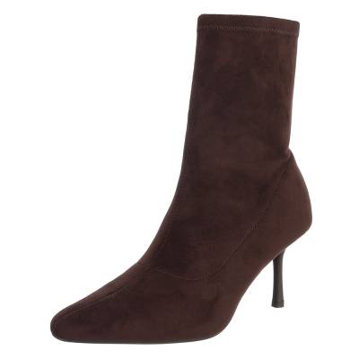 Heeled ankle boots for women in brown