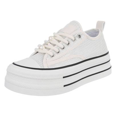 Low-top sneakers for women in beige