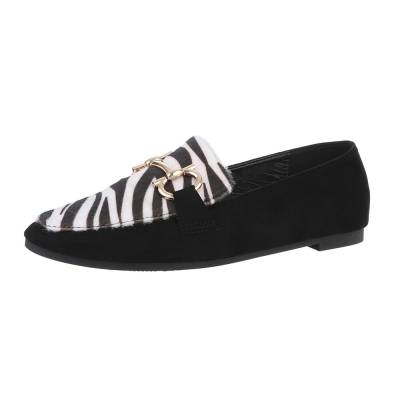 Loafers for women in black and white